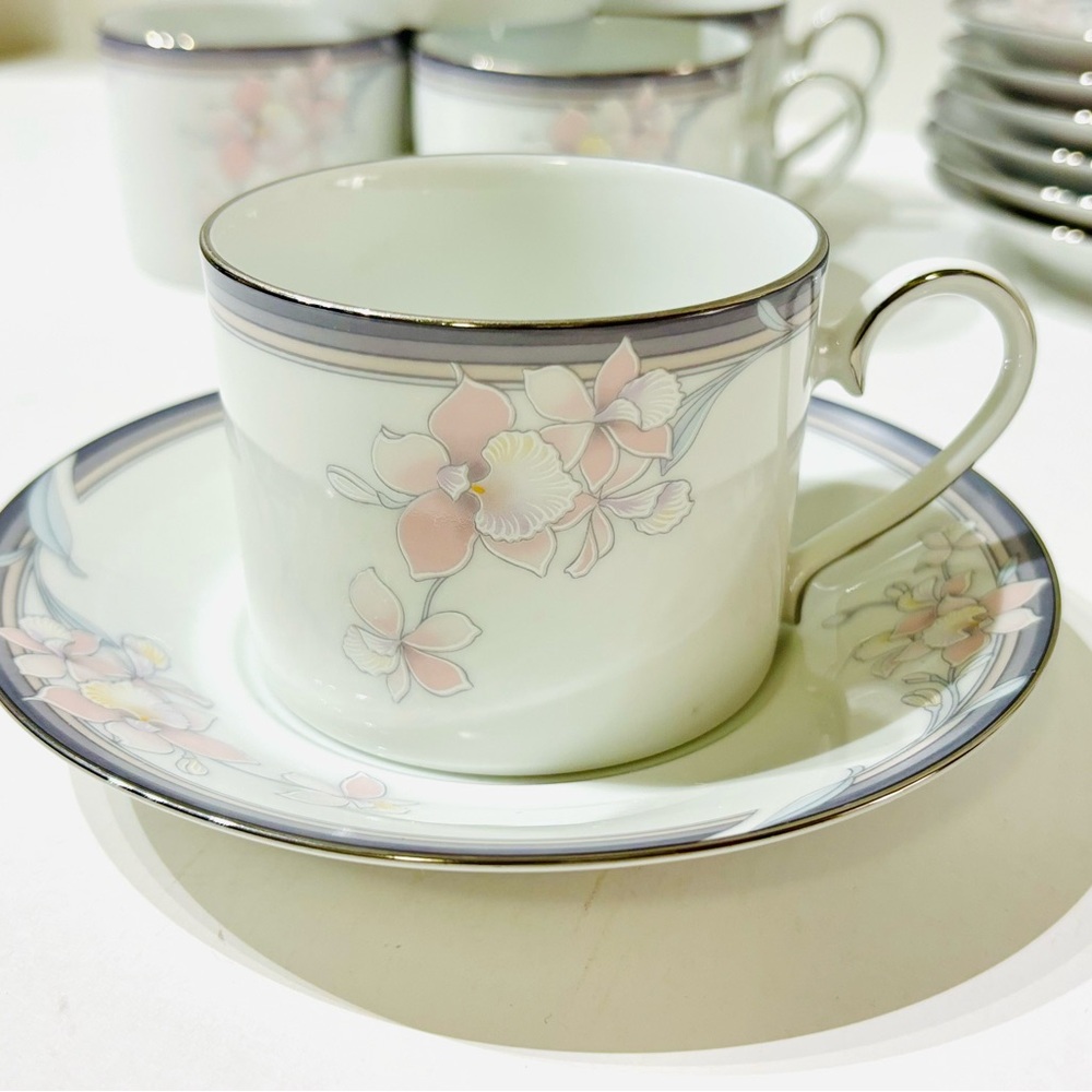 Noritake  Evening Mood - White and Pink Floral  Cups and Saucer